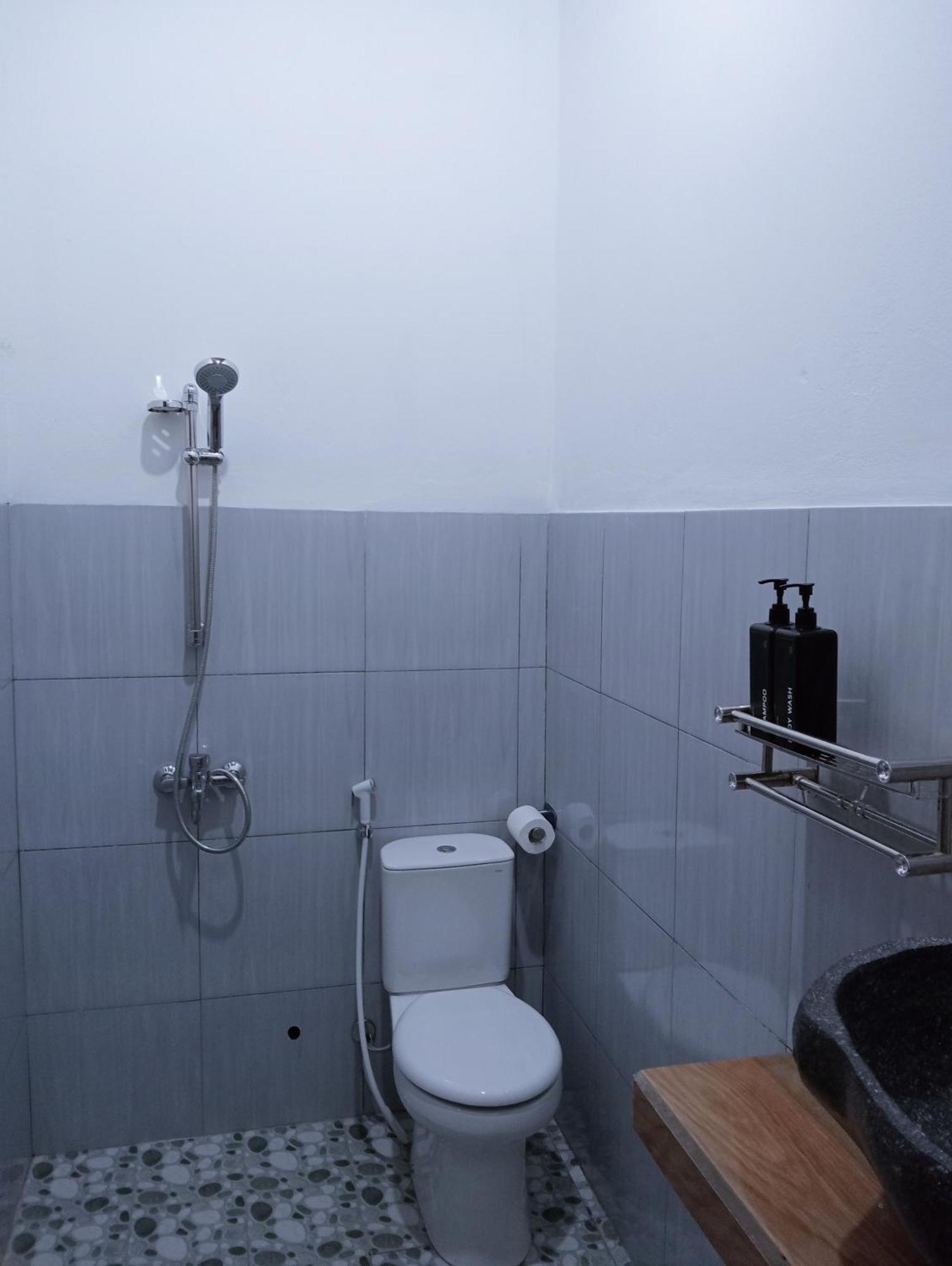 Jepun Homestay Lemukih Singaraja  Luaran gambar