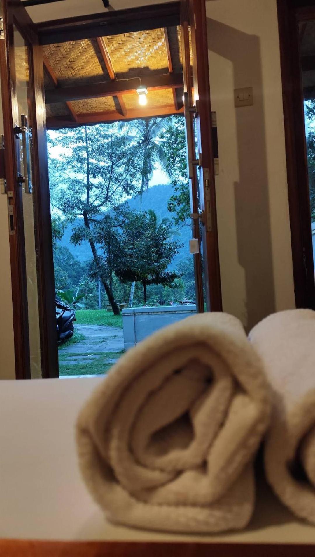 Jepun Homestay Lemukih Singaraja  Luaran gambar
